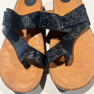 Nurture by Lamaze Navy Blue Floral Embossed Sandals